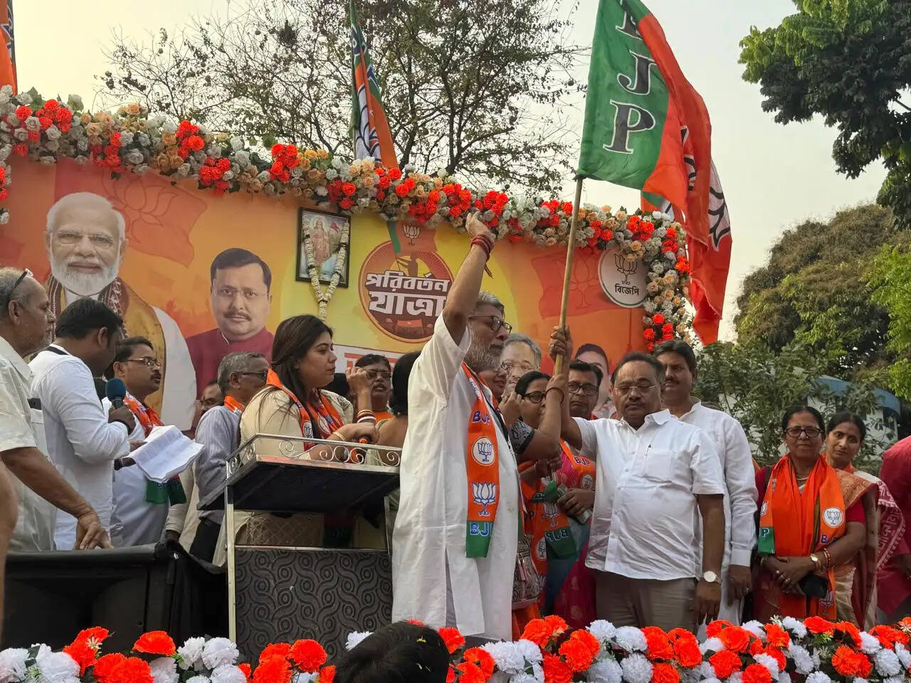 परिवर्तन यात्रा के जरिए केंद्रीय भाजपा नेताओं ने ममता पर साधा निशाना