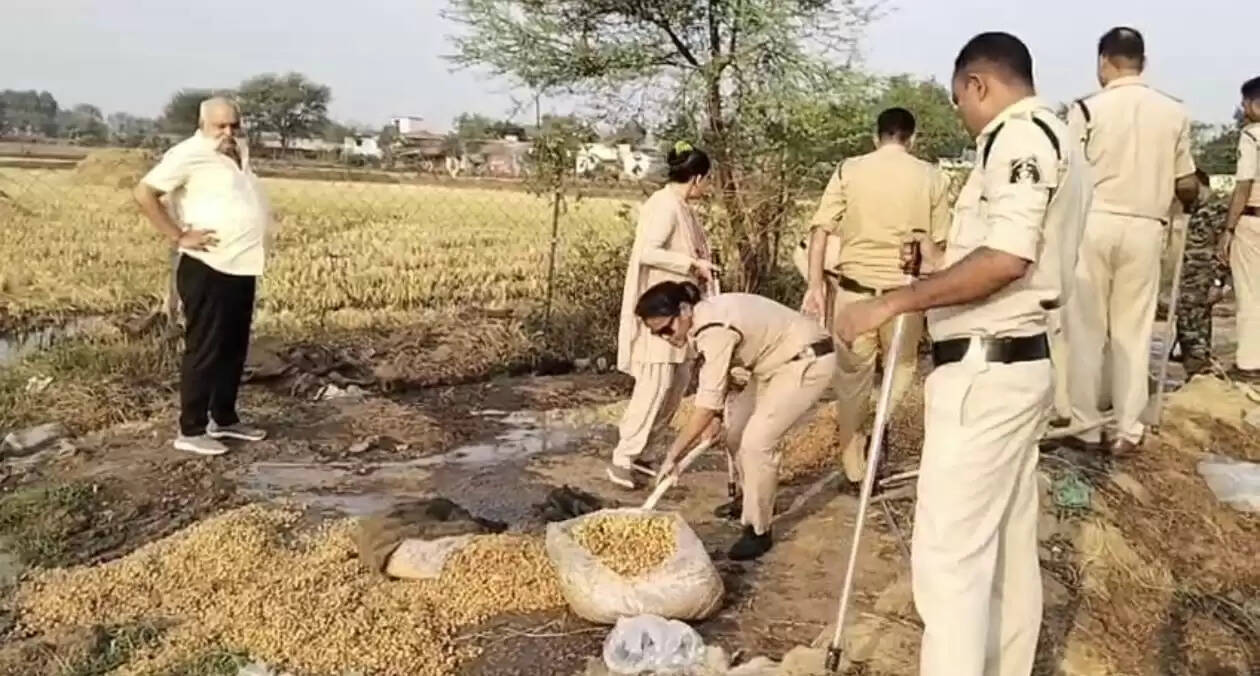 कोपेडीह व रामपुर में नब्बे क्विंटल महुआ लाहान को पुलिस ने किया नष्ट