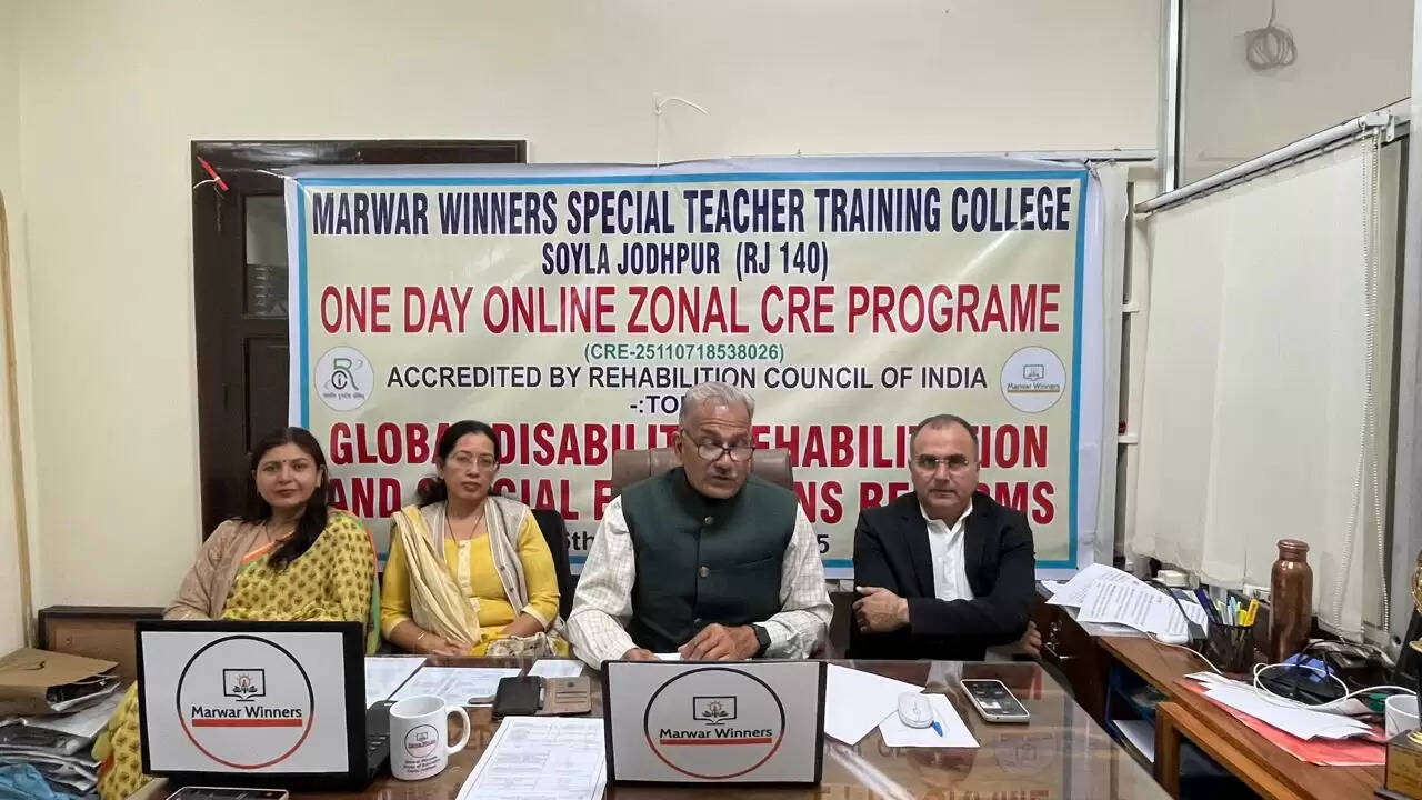 दिव्यांगजनों के जीवन को अधिक सरल बना रही नवीन तकनीक: डॉ. कुमार