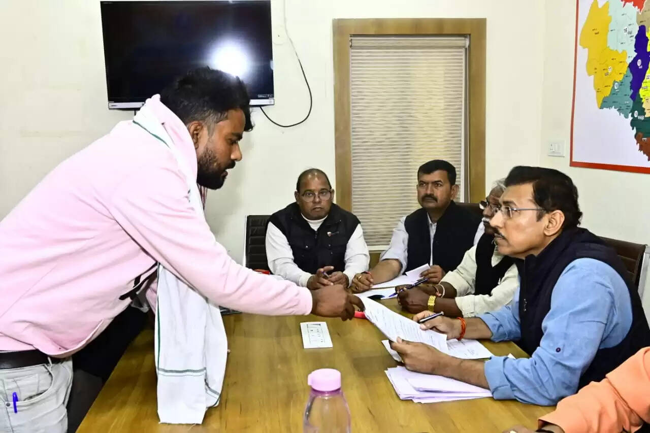 जनता और कार्यकर्ताओं की समस्याओं का समाधान सर्वोच्च प्राथमिकता पर करना ही भाजपा का मूल दायित्व:मंत्री कर्नल राज्यवर्धन