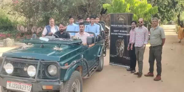 जयपुर टाइगर फेस्टिवल की एक नई पहल: सरकारी विद्यालयों के बच्चों को कराया झालाना लेपर्ड सफारी का निशुल्क भ्रमण