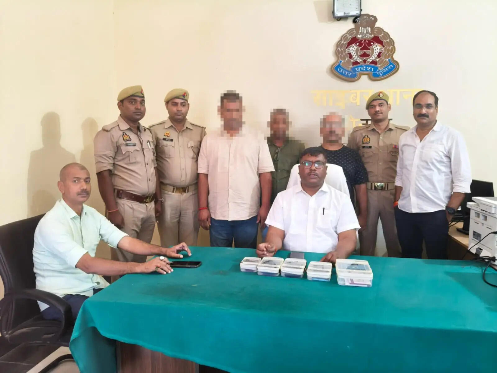 साइबर ठगी के मामले में तीन आरोपी गिरफ्तार, 1.55 करोड़ रुपये कराए गए होल्ड