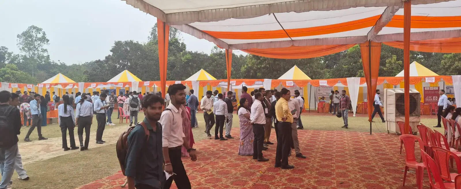 सीतापुर में वृहद रोजगार मेले का आयोजन