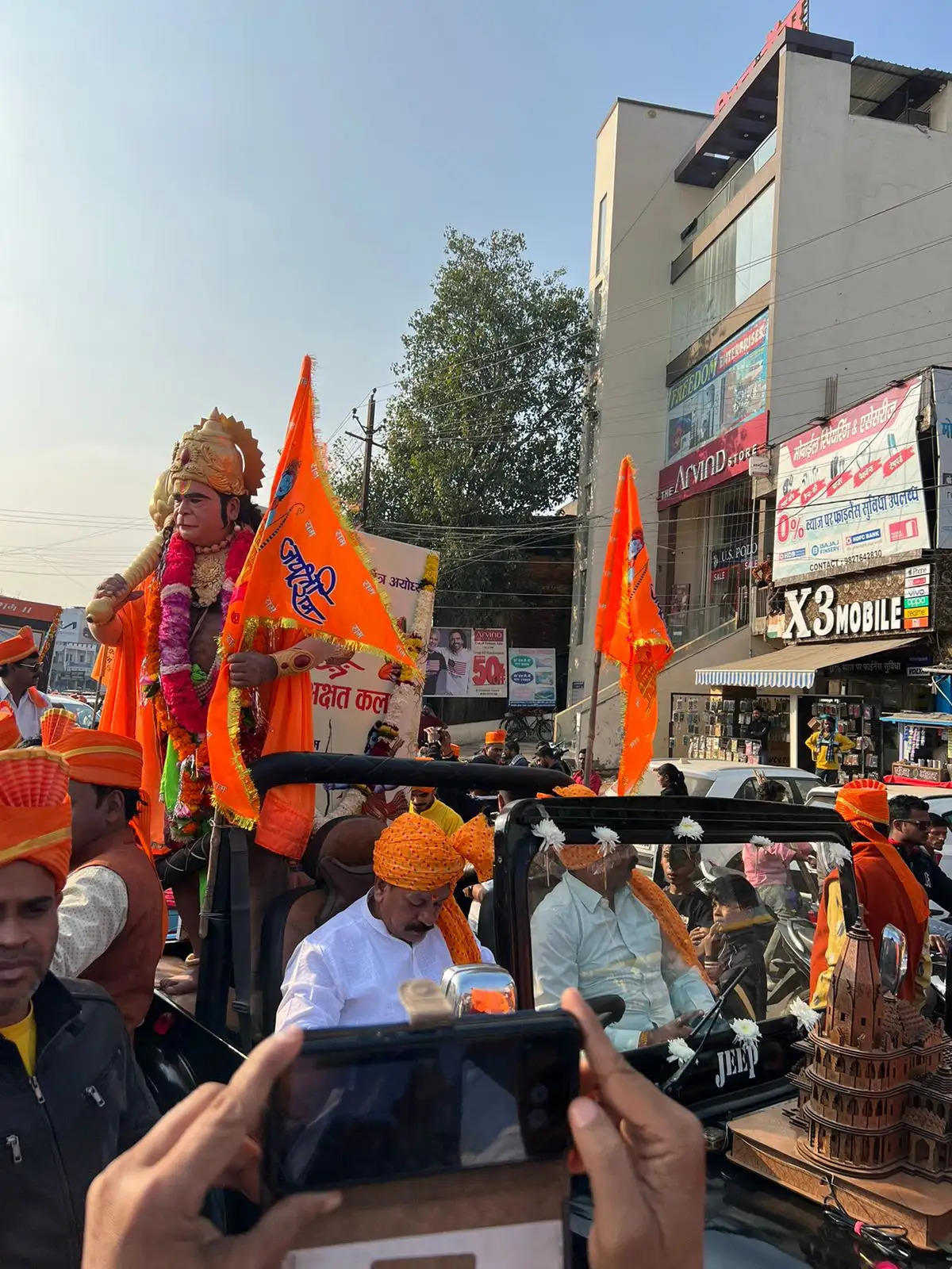 जबलपुर: विहिप, बजरंग दल द्वारा पूजित अक्षत कलश शोभा यात्रा निकाली