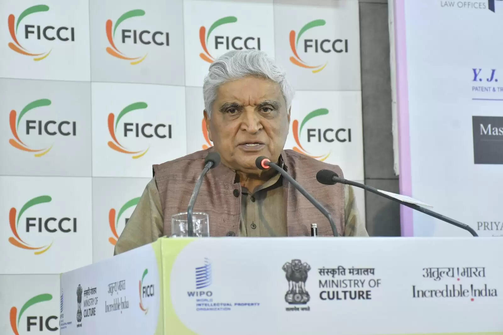 जावेद अख्तर ने रचनात्मक स्वतंत्रता को बाजारवाद से बचाने के लिए मजबूत तंत्र बनाने का किया आग्रह