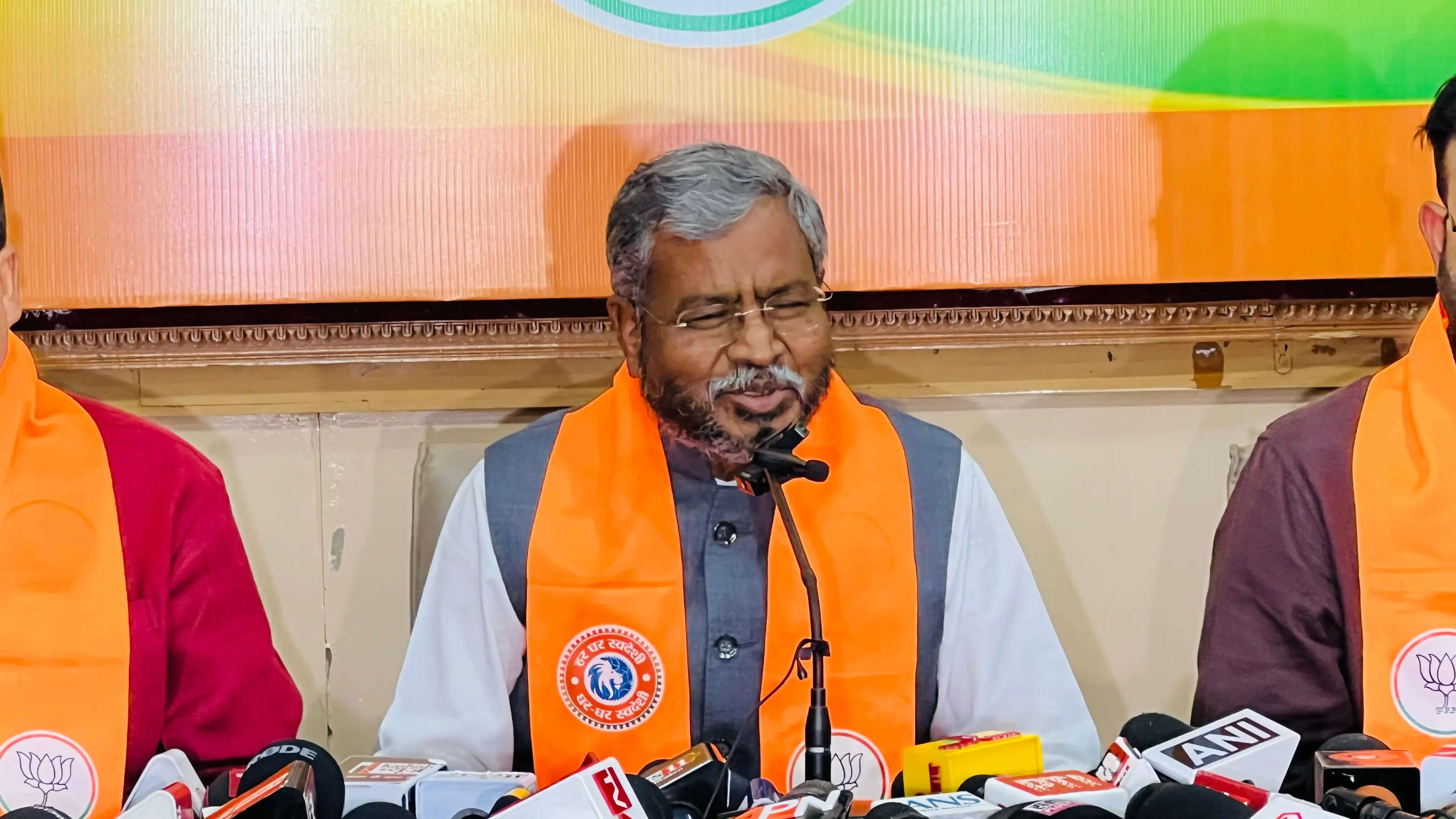 बाबूलाल मरांडी ने की शराब घोटाले की सीबीआई जांच की मांग, राज्य सरकार पर लगाए गंभीर आरोप