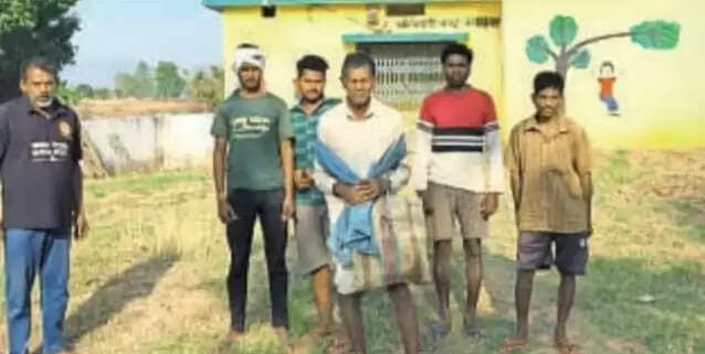 बलरामपुर : समय से आंगनबाड़ी केंद्र का संचालन नहीं होने पर जनपद सदस्य ने की सीईओ से शिकायत