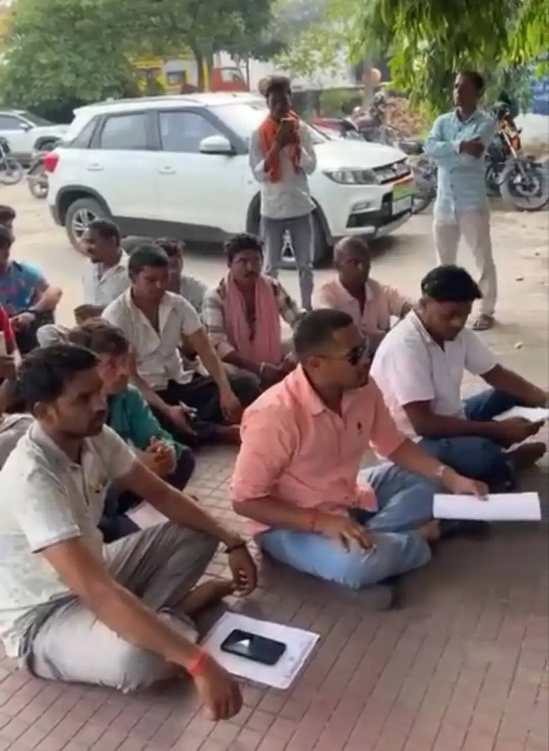 जेएलकेएम 11 सूत्री मांगों पर अड़ी, सात दिन में पहल नहीं तो होगा आंदोलन