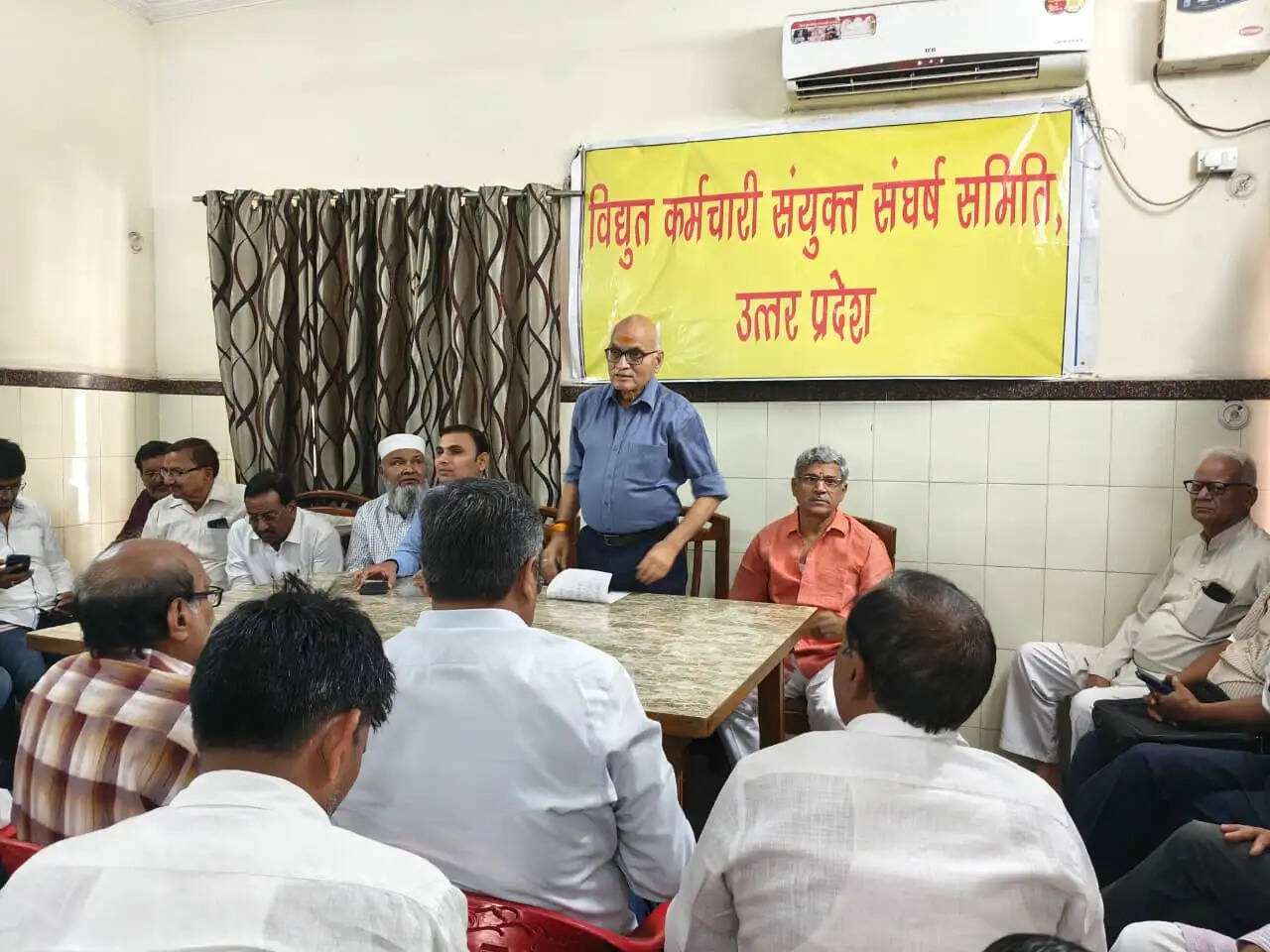 भीषण गर्मी में बिजली व्यवस्था सुधारने के लिए उत्पीड़न की कार्रवाइयां तत्काल वापस ली जाएं : विद्युत कर्मचारी संयुक्त संघर्ष समिति