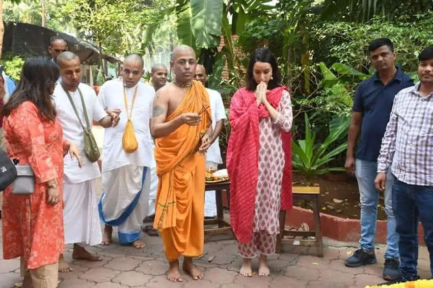 श्रद्धा कपूर ने दशहरे के मौके पर अपने लिए खरीदी नई कार लेम्बोर्गिनी