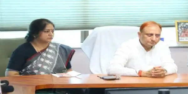 सत्य निकेतन हादसे पर निगम की बड़ी कार्रवाई, उपायुक्त समेत पांच अधिकारी निलंबित