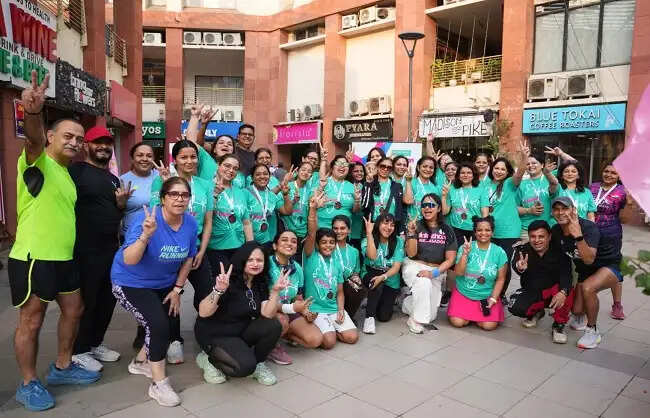 पिंकथॉन डे के चौथे संस्करण में महिलाएं और परिवार एक साथ आए