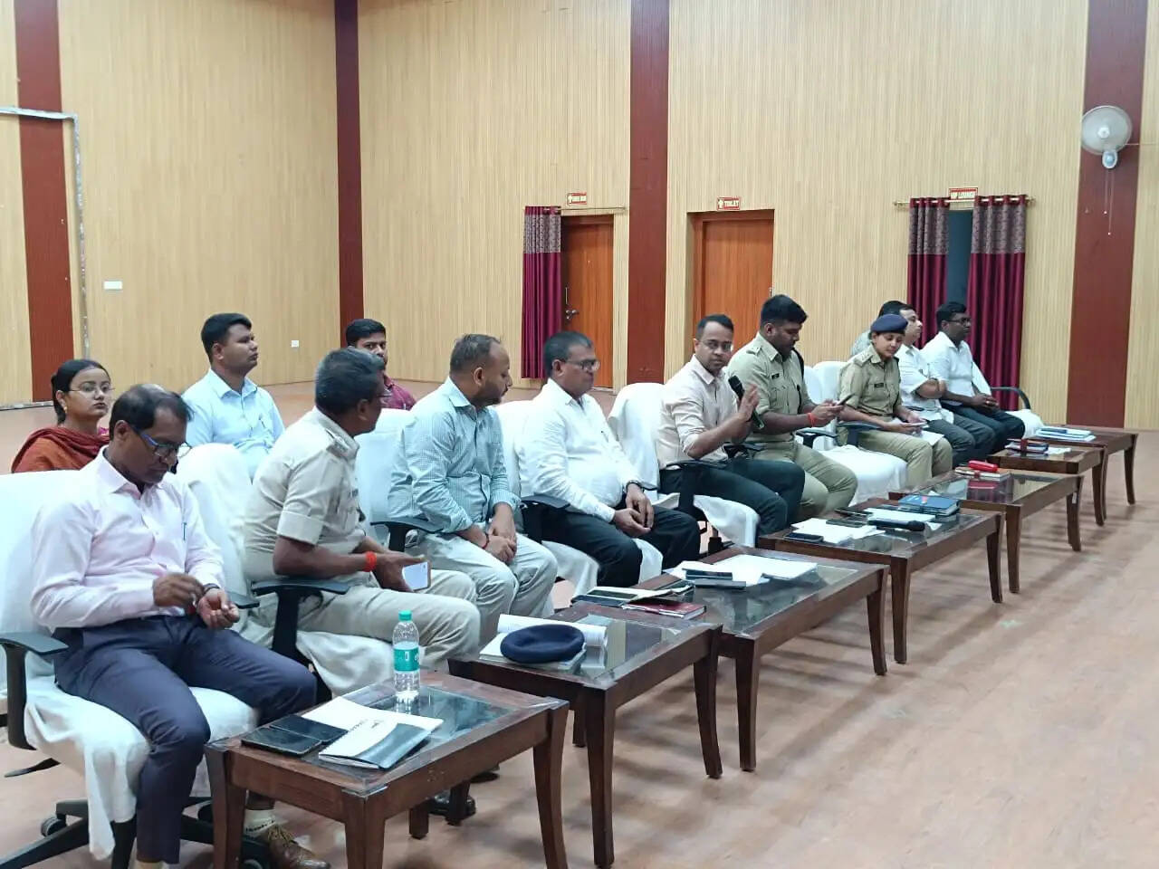 मद्य निषेध सिपाही भर्ती परीक्षा को लेकर जिलाधिकारी एवं एसपी ने की संयुक्त ब्रीफिंग