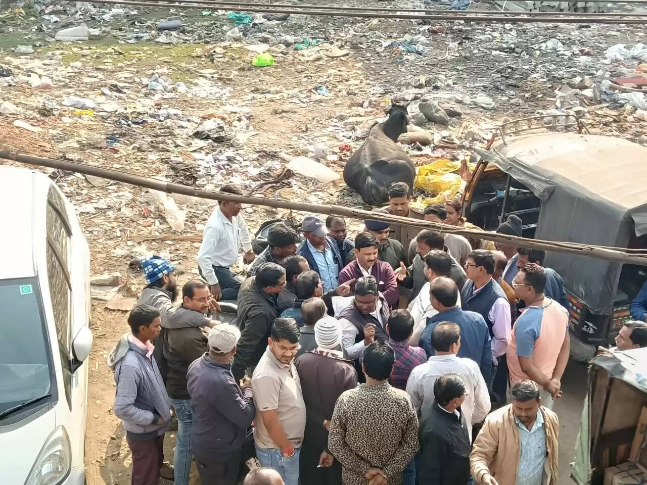 होलिका दहन मैदान की घेराबंदी के दौरान हुआ विवाद, अधिकारियों ने दोनों पक्षों से मांगा दस्तावेज