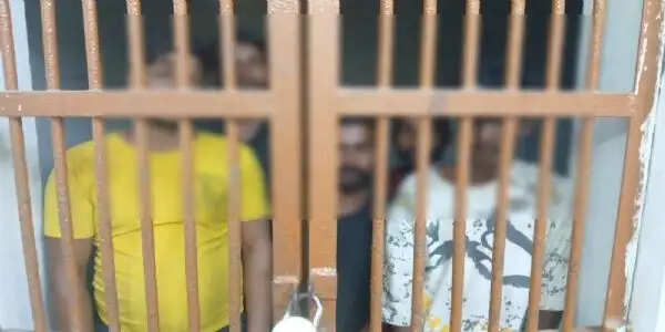 गोरखपुर चोरी का पंपिंग सेट इंजन बरामद, पांच आरोपित गिरफ्तार