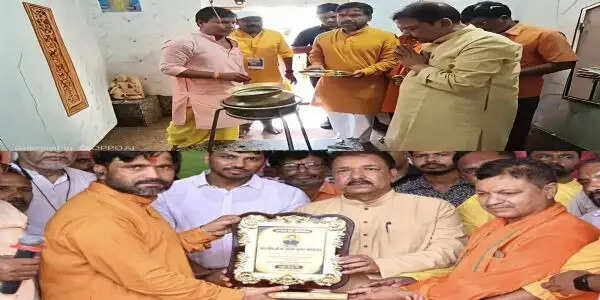 भूतनाथ धाम में मंत्री डॉ. दिलीप जायसवाल ने किया जलाभिषेक, श्रावणी मेले का शुभारंभ