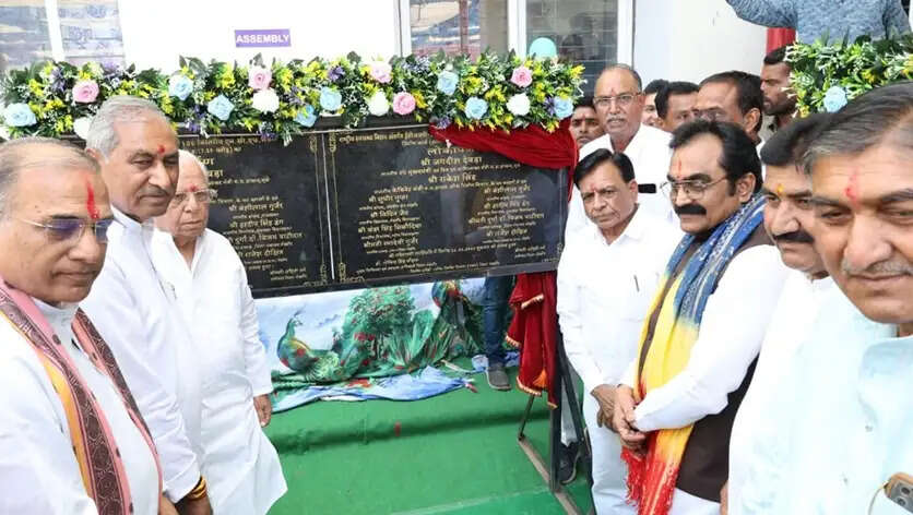 मेडिकल कॉलेजों में डॉक्टरों की कमी की शीघ्र होगी पूर्ति : उप मुख्यमंत्री देवड़ा