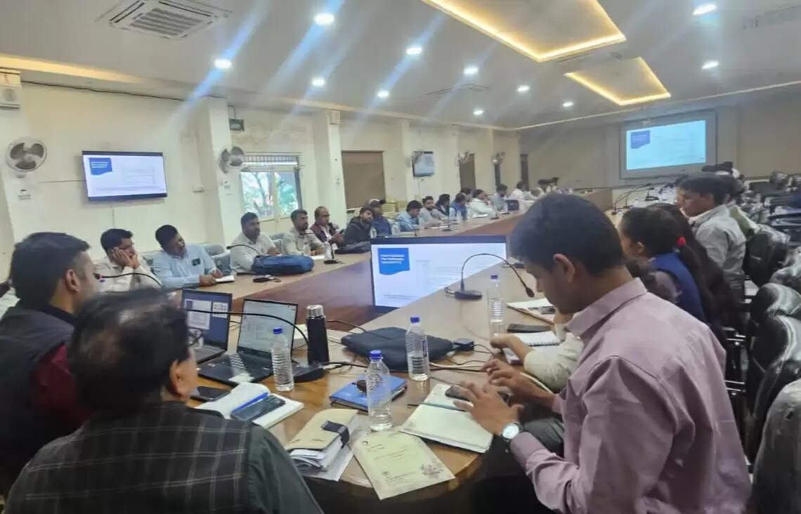 झाबुआ: ग्राम पंचायत विकास योजना के प्रभावी क्रियान्वयन हेतु प्रशिक्षण कार्यशाला आयोजित