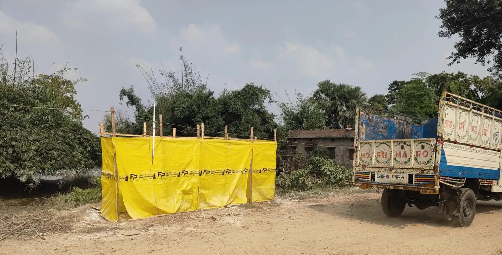 सारण में बाढ़ प्रभावितों को जिला प्रशासन ने की स्वच्छ पेयजल और अस्थायी शौचालयों की व्यवस्था