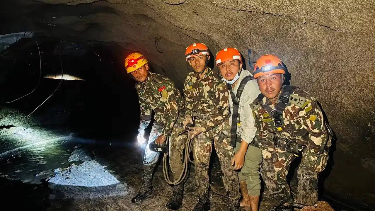 नेपाल की रसुवागढ़ी जलविद्युत परियोजना की सुरंग में रेस्क्यू खत्म, बचाव दल लौटा