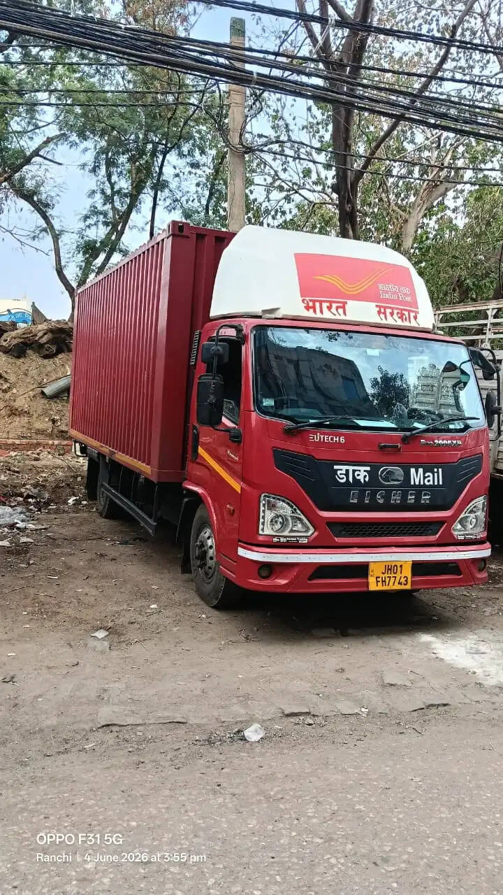 जीपीओ से दो लॉजिस्टिक्स पोस्ट ट्रक रवाना, ग्राहकों को मिली बेहतर परिवहन सुविधा