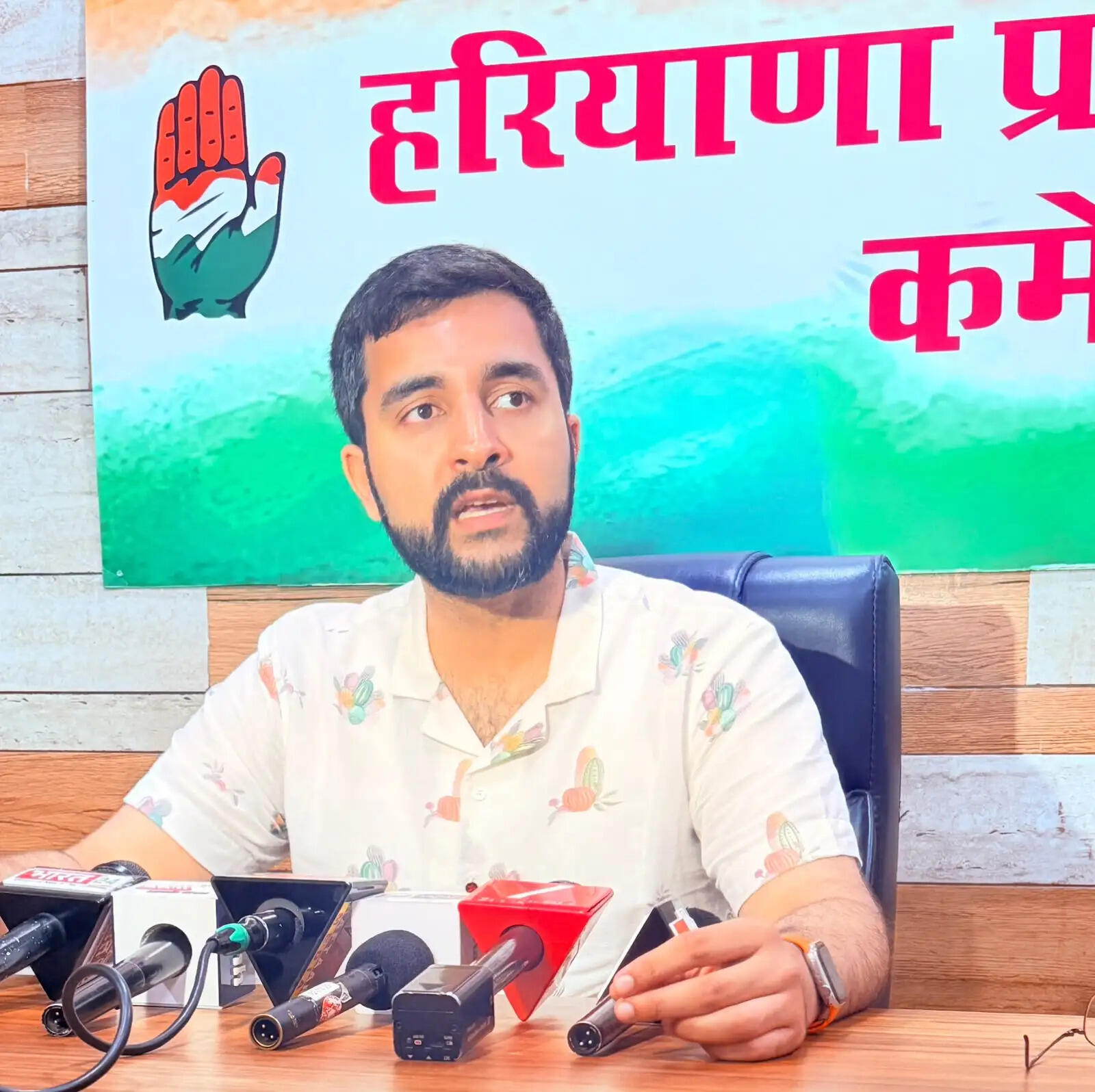 चंडीगढ़: जनता को राहत नहीं, सरचार्ज और टैक्स का तोहफा दे रही सरकार : आदित्य सुरजेवाला