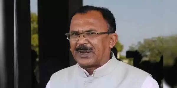 युवा स्‍वतंत्र सोचे,आवाज मजबूत रखें और समस्‍या का समाधान भी सुझाए– विधानसभा अध्यक्ष