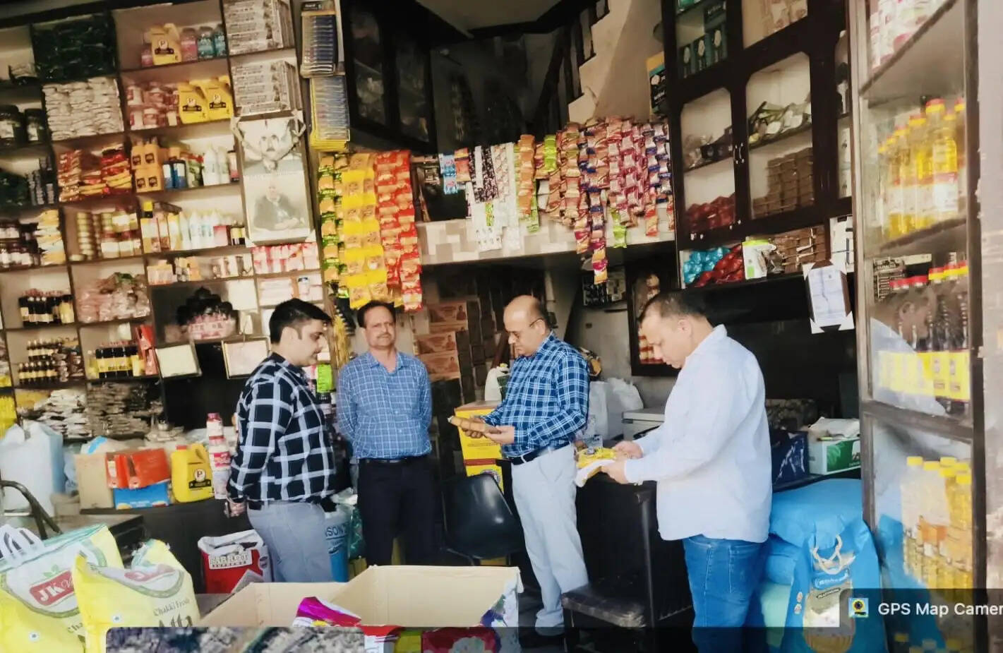 रमजान/होली में बाजारों पर सख्ती, ओवरचार्जिंग व जमाखोरी पर कड़ी चेतावनी