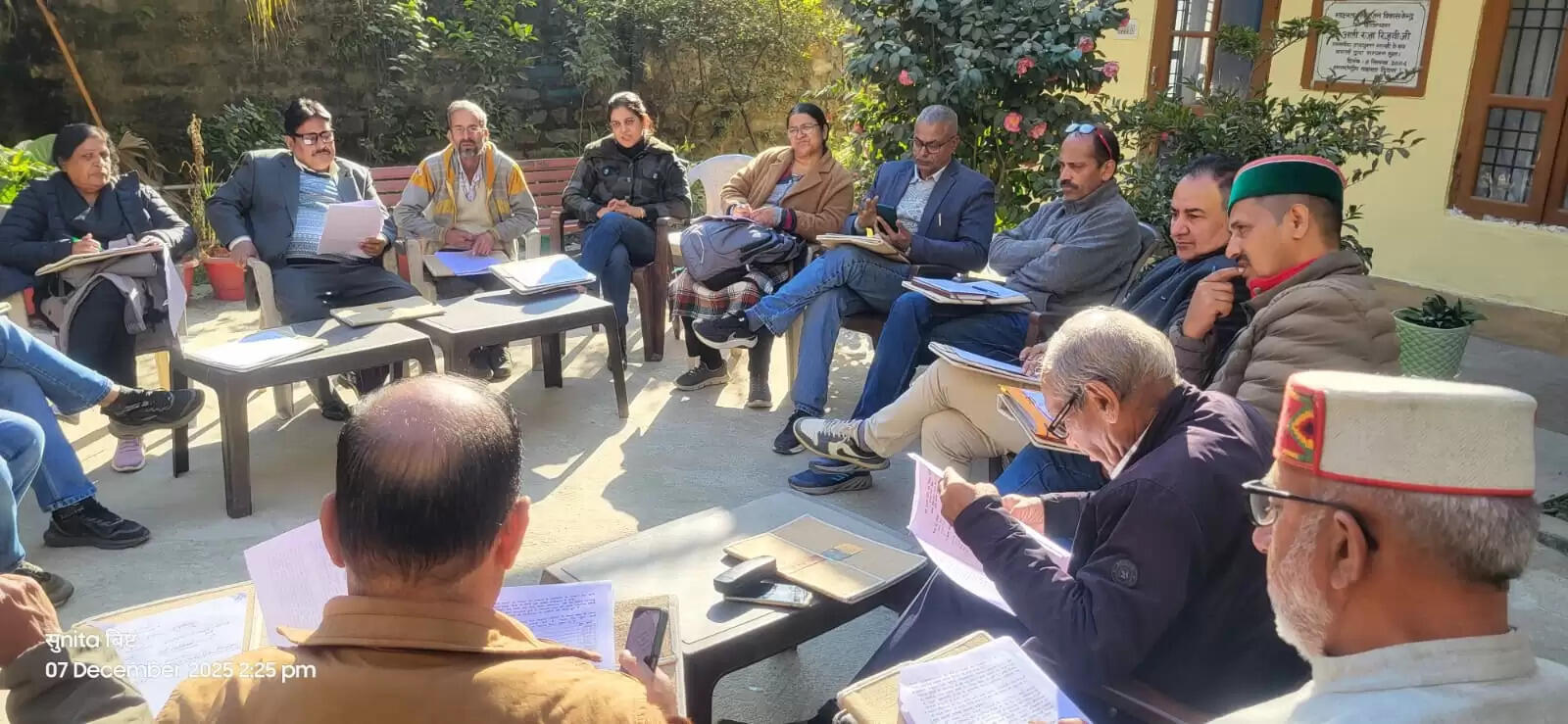 सामाजिक सरोकारों में बढ़चढ़कर भूमिका निभाएं साक्षरता कार्यकर्ता: हेमंतराज वैद्य