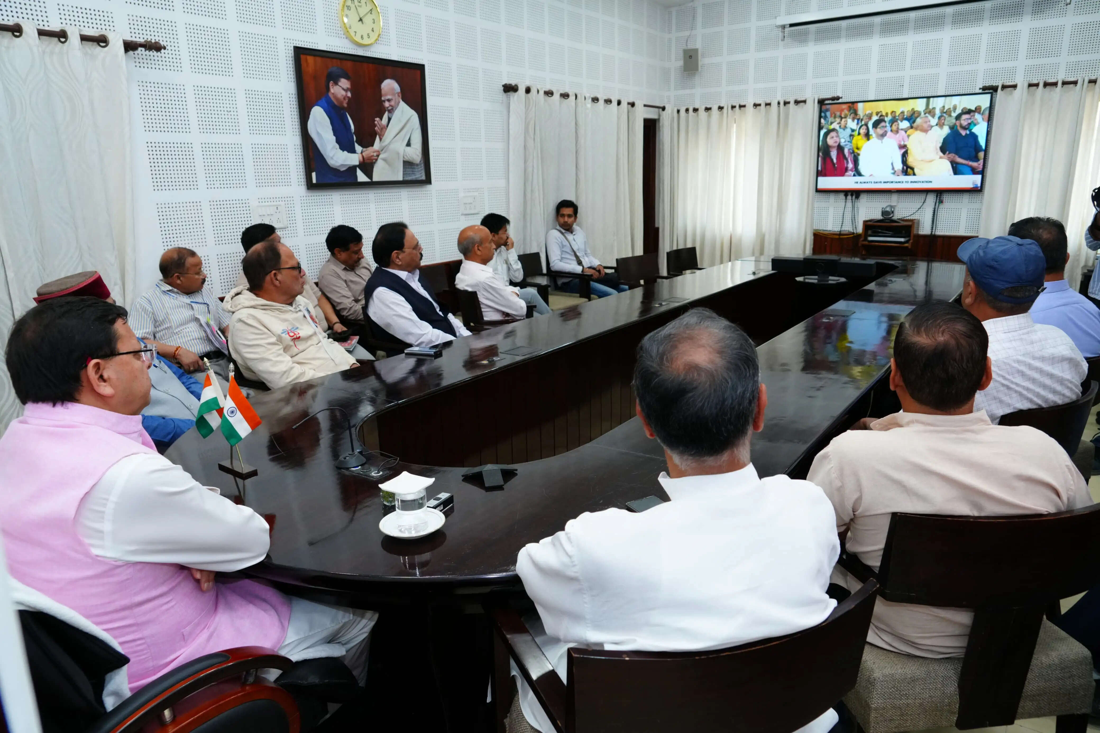 'मन की बात' में प्रधानमंत्री लोगों को प्रोत्साहित करते हैं: मुख्यमंत्री