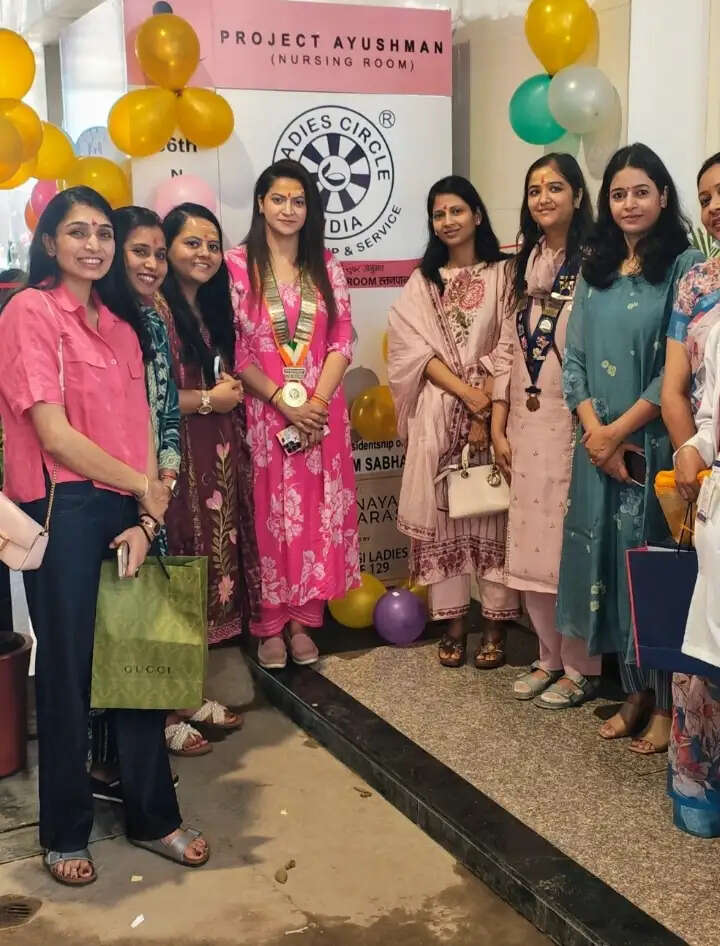 डॉ. अंकिता पटेल के निर्देशन में ब्रेस्ट फीडिंग बूथ का उद्घाटन