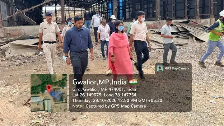 ग्वालियरः कलेक्टर ने केदारपुर लैंडफिल साइट का किया निरीक्षण