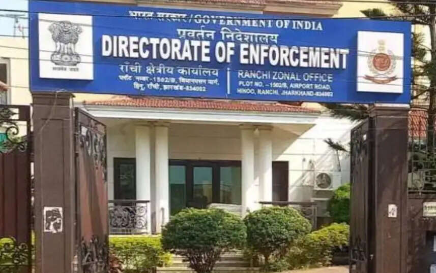 ईडी ने पेयजल घोटाले में क्लर्क संतोष और उनकी पत्नी सहित तीन के खिलाफ आरोप पत्र किया दायर