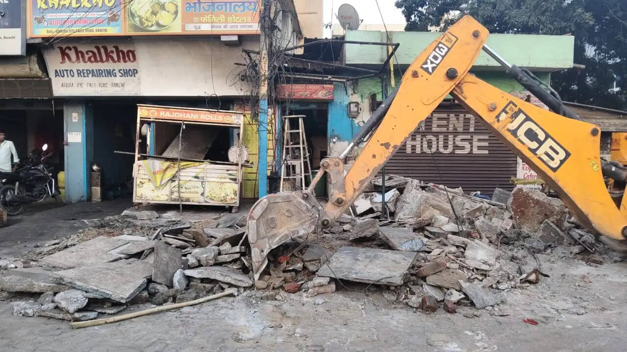 शहर को अतिक्रमण मुक्त बनाने के लिए निगम ने चलाया अभियान