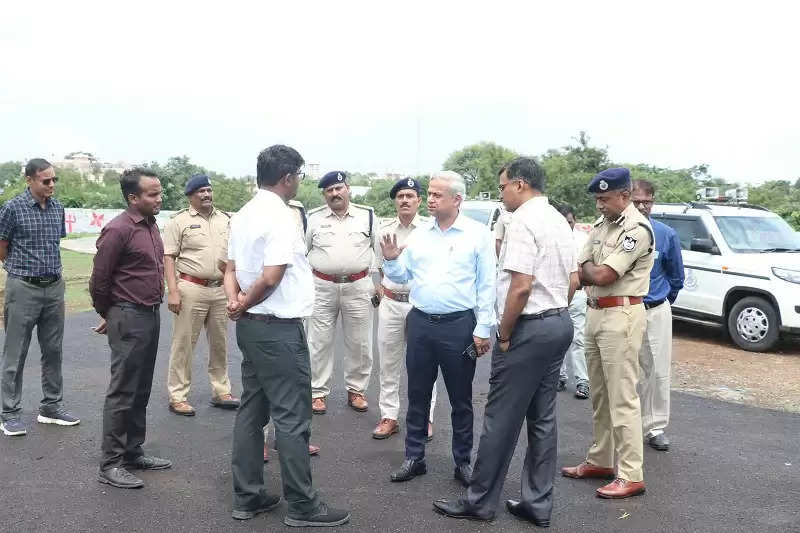 ओंकारेश्वर में आने वाले श्रद्धालुओं की सुविधा के लिए किए जाएंगे बेहतर इंतजामः कमिश्नर