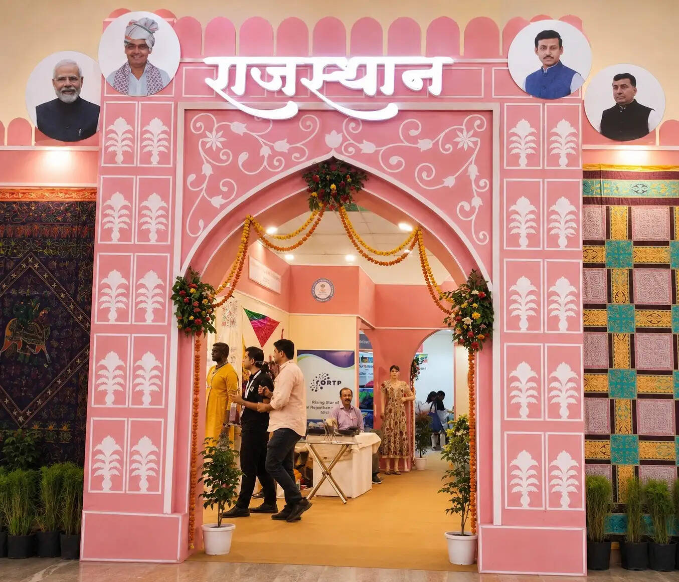गुलाबी नगर की थीम पर तैयार राजस्थान पैवेलियन बना आकर्षण का केंद्र