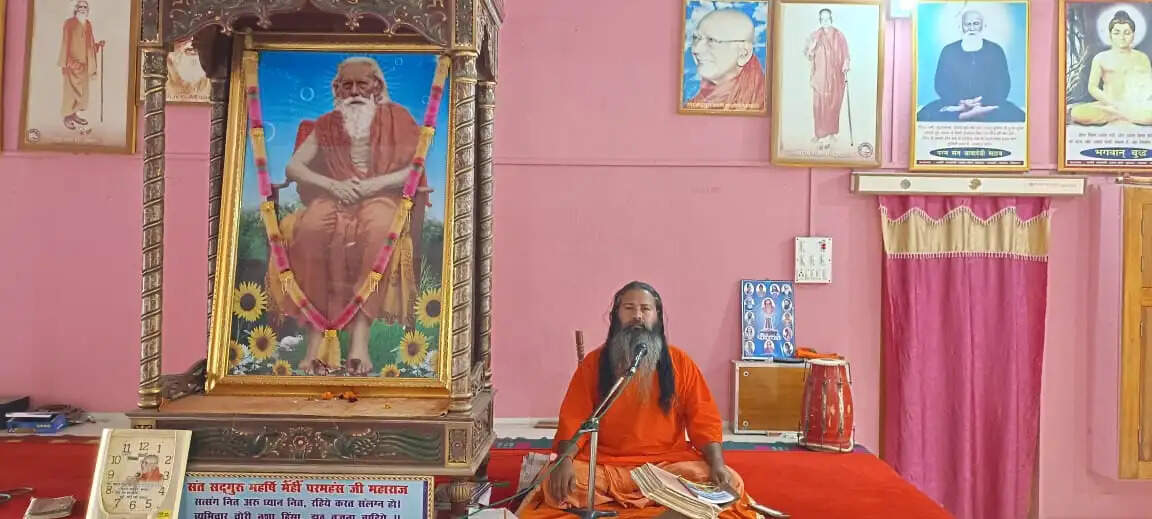 नव वर्ष पर महर्षि संत सेवी ध्यान योग आश्रम में संस्कृति बचाओ सत्संग कार्यक्रम