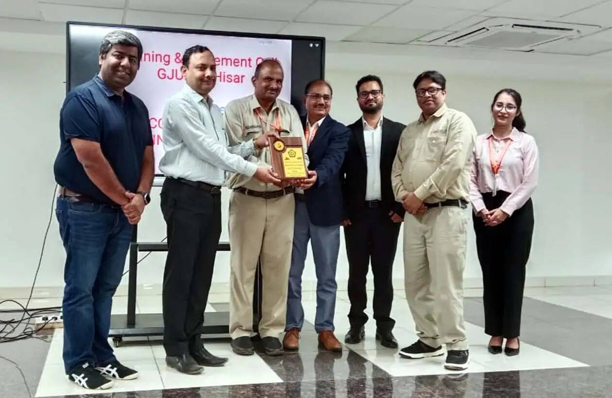 हिसार : गुरु जम्भेश्वर विश्वविद्यालय के आठ विद्यार्थियों की प्लेसमेंट