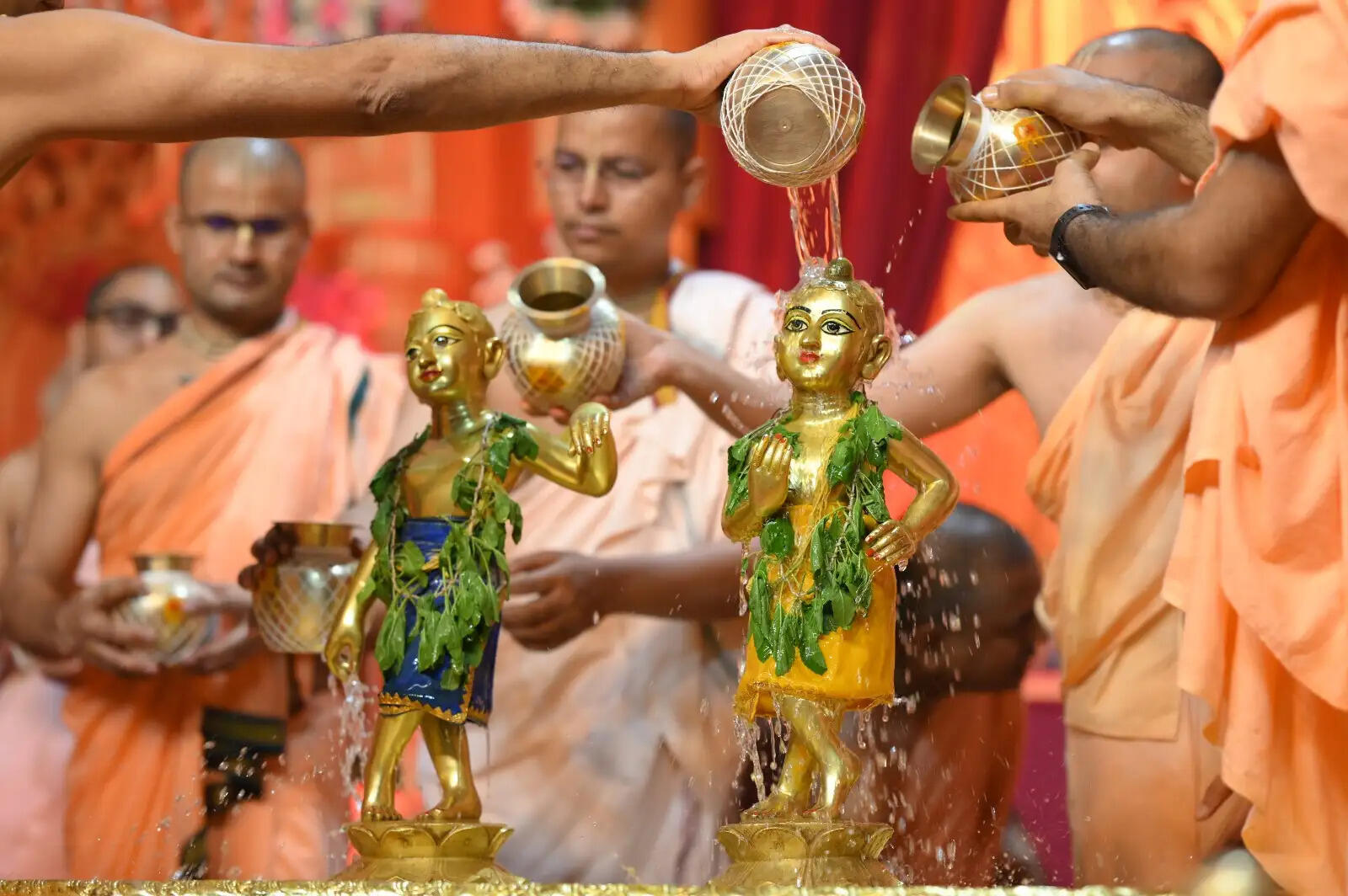 बलराम पूर्णिमा के साथ गुप्त वृंदावन धाम में हुआ जन्माष्टमी महोत्सवों का आगाज