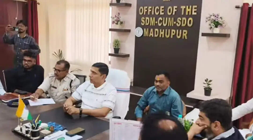 शहर को जाम मुक्त करने को लेकर एसडीओ कार्यालय में हुआ विचार-विमर्श