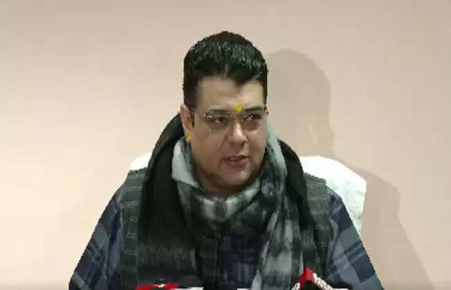 एमसीडी नेता प्रतिपक्ष अंकुश नारंग ने कूड़ा प्रबंधन में भ्रष्टाचार के लगाए आरोप