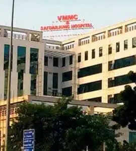 सफदरजंग अस्पताल में पहली बार एक मरीज में लगाए गए डोनर के दोनों गुर्दे