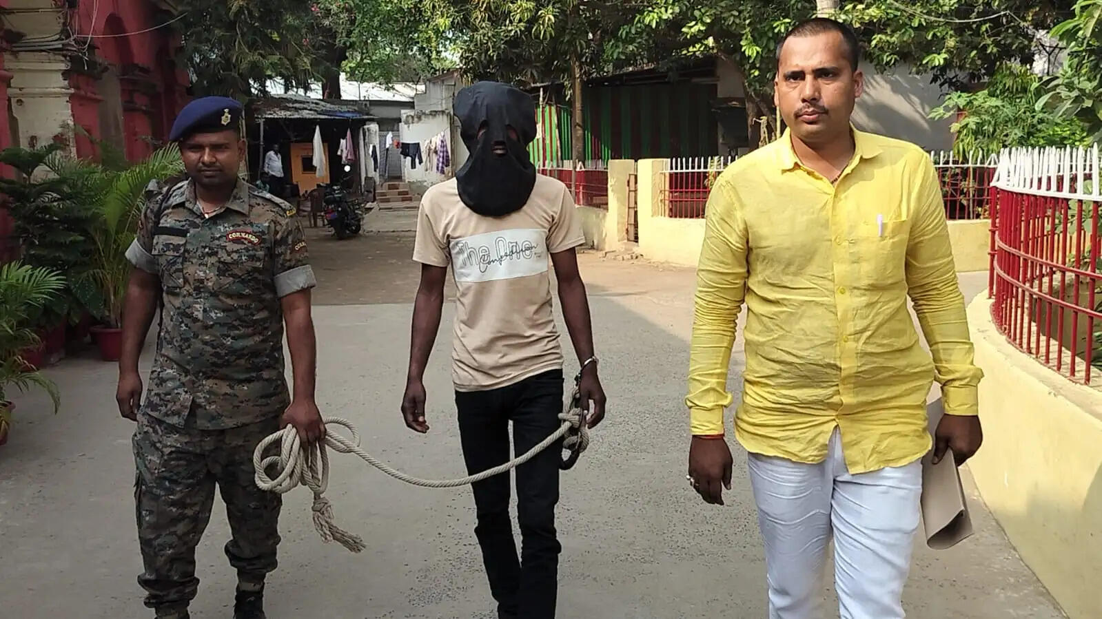 लूटकांड के मामले में एक अपराधी गिरफ्तार