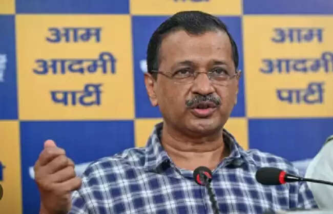 केजरीवाल ने कैप्टन विक्रम बत्रा को शहादत दिवस पर दी श्रद्धांजलि