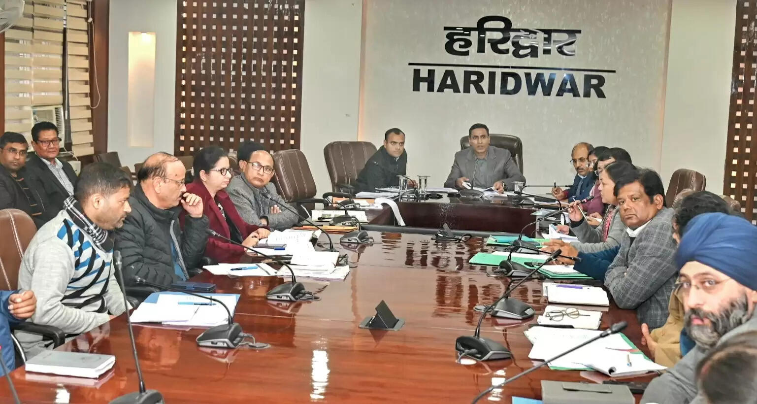 जल संरक्षण एवं संवर्धन के लिए आम जनमानस की भागीदारी भी सुनिश्चित हो: डी सेंथिल पांडियन