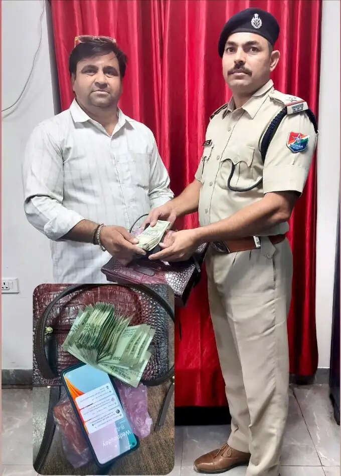 आरपीएफ ने सुरक्षित लौटाया नगदी से भरा हैंड बैग