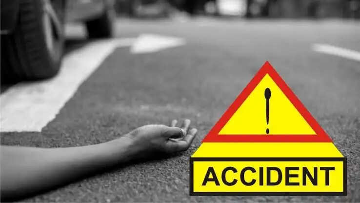 ट्रक की चपेट में आने से  मोटरसाइकिल सवार युवक की मौत
