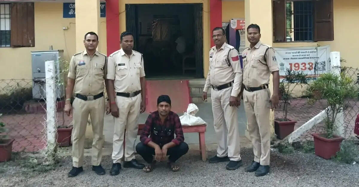 पामगढ़ में छह लीटर अवैध शराब के साथ आरोपित गिरफ्तार