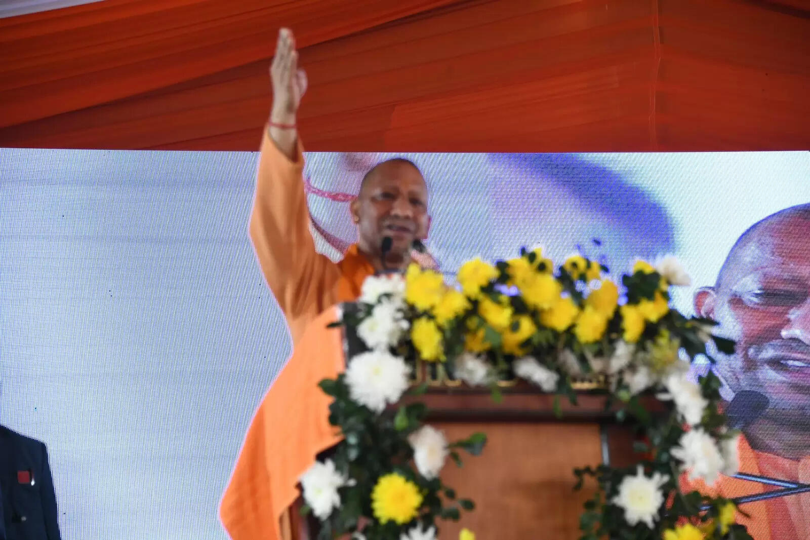 विकास के आयामों को बंद करती थीं पिछली सरकारें : योगी&nbsp;आदित्यनाथ