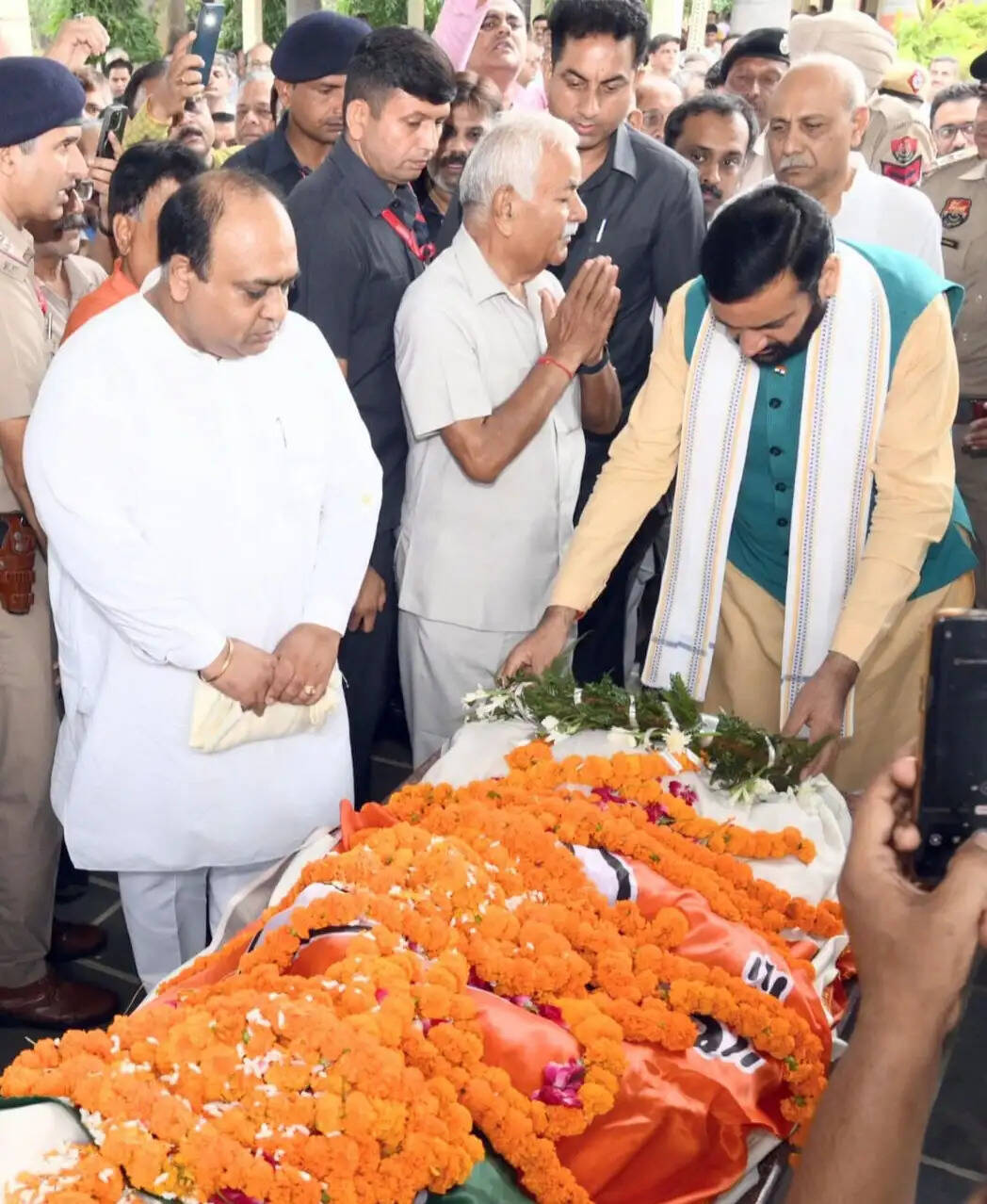 यमुनानगर: राष्ट्रीय कवि संगम के राष्ट्रीय अध्यक्ष जगदीश मित्तल को मुख्यमंत्री सैनी ने दी श्रद्धांजलि
